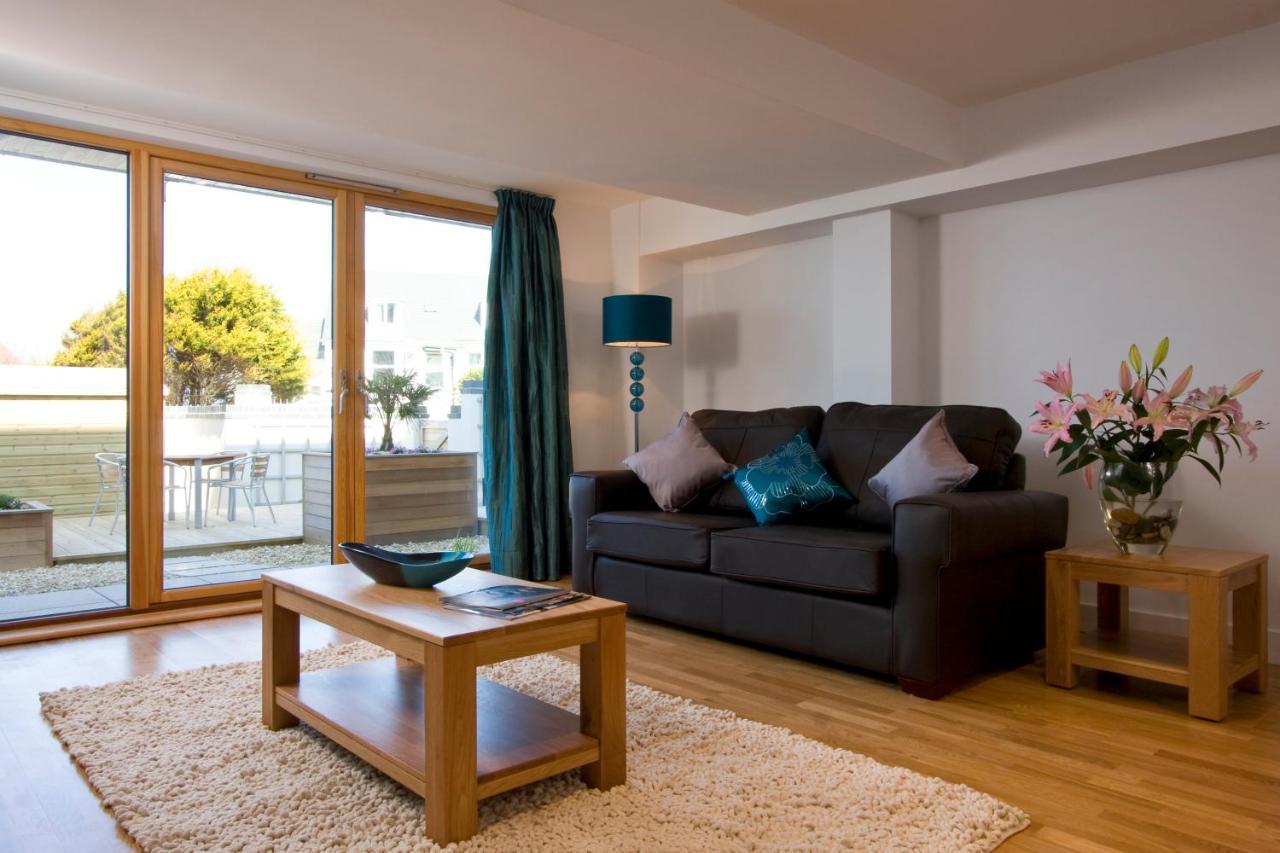 New Quay Fistral Beach Garden Apartment 3 מראה חיצוני תמונה